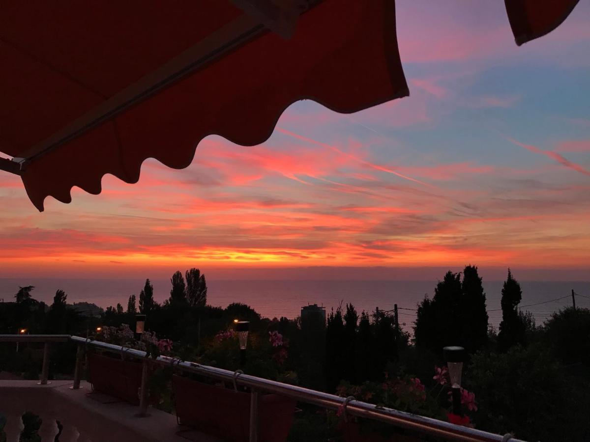 Hotel Къща За Гости Slav à Varna Extérieur photo