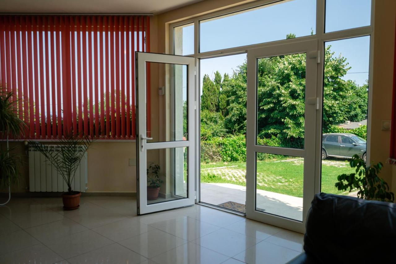 Hotel Къща За Гости Slav à Varna Extérieur photo