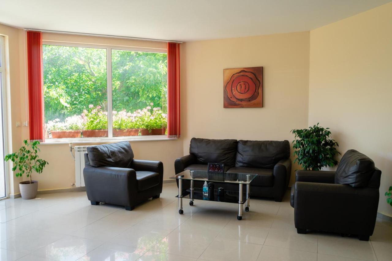 Hotel Къща За Гости Slav à Varna Extérieur photo