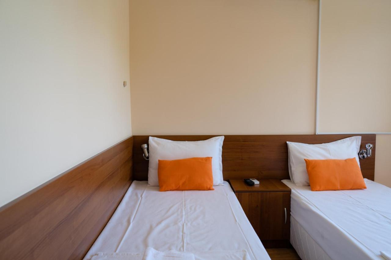 Hotel Къща За Гости Slav à Varna Extérieur photo